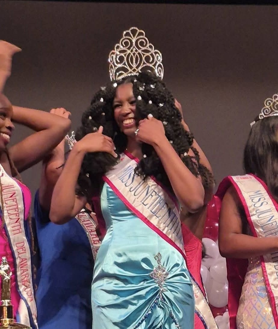 Miss Juneteenth Delaware 2026 Lihlo Hollins crowned on stage